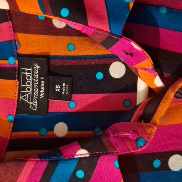 Xsmall Abbott Elementary vol. 1 button down dress - Picture 4 of 5